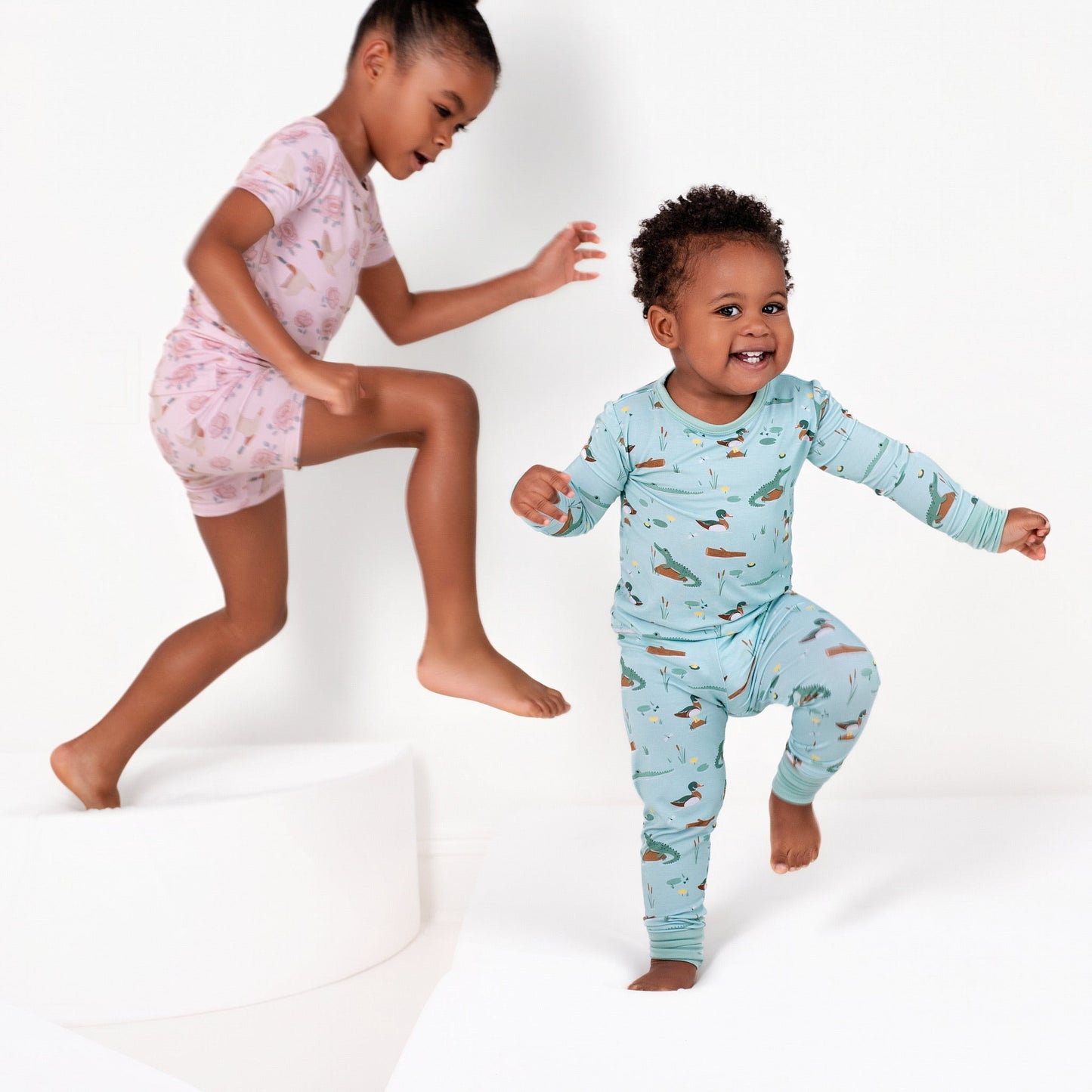 Bayou Buddies Bamboo Two-Piece Pearls and Pelicans