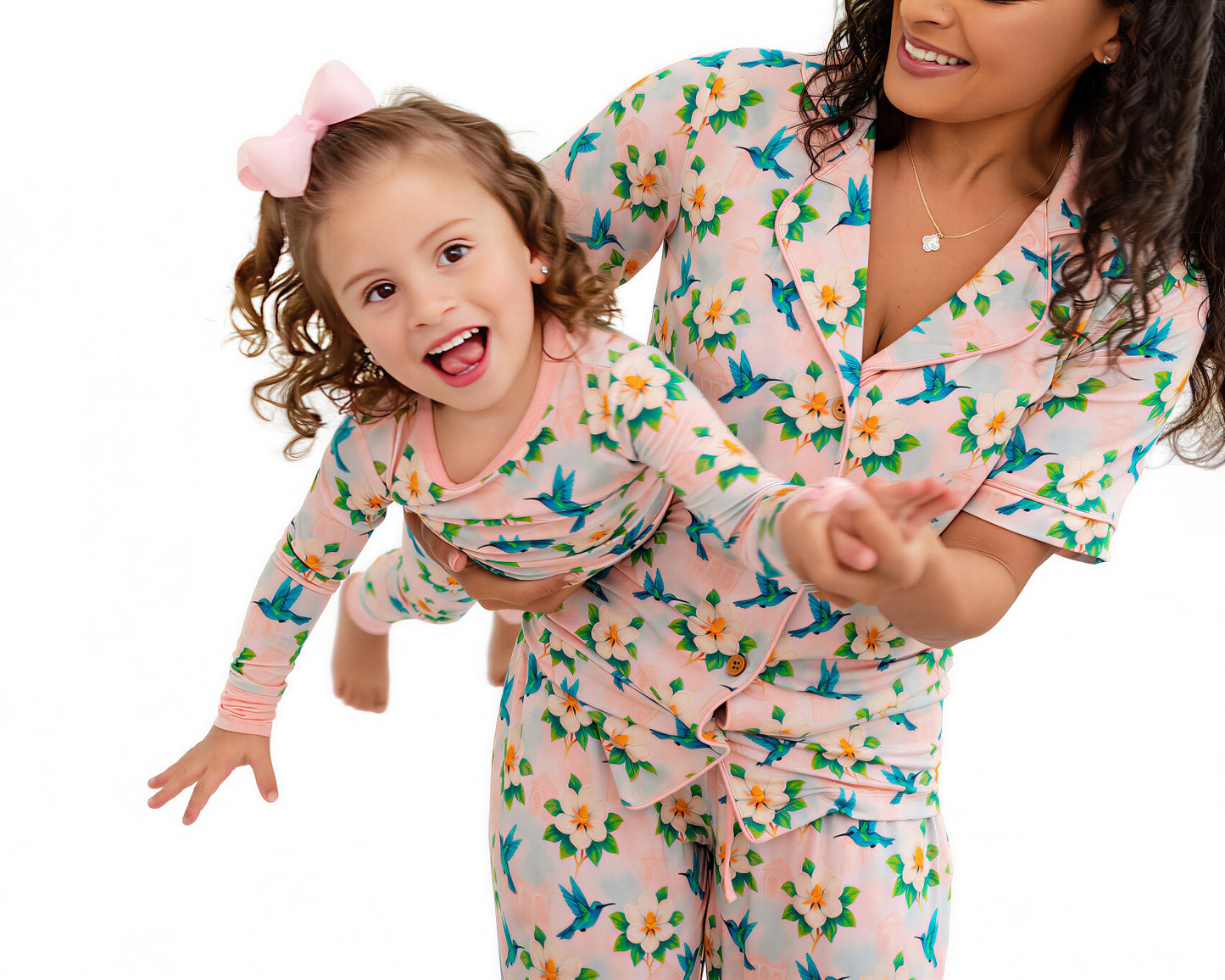 Garden District Women's Short-Sleeve Shirt and Pants Set